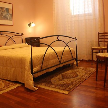 Friccico Di Luna Apartment Rome Bilik gambar